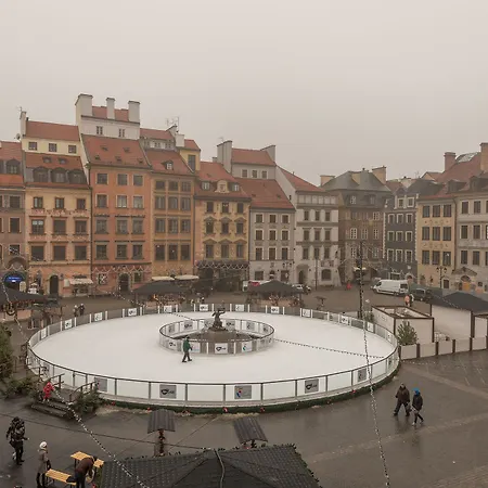 Rynek Starego Miasta 19 アパート *