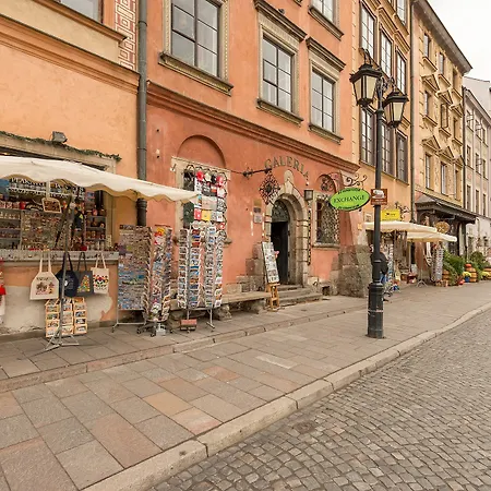 Rynek Starego Miasta 19 Apartment